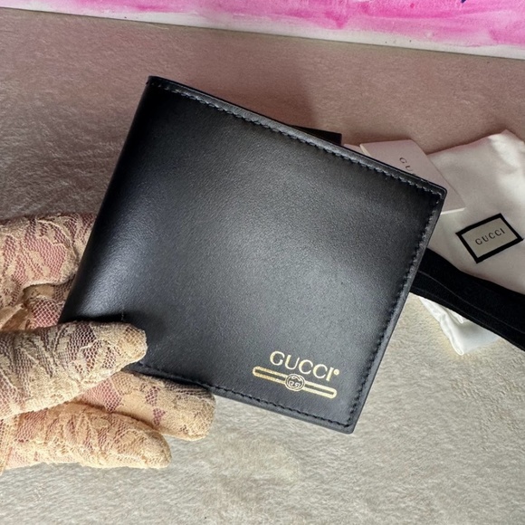 Gucci Black Leather Bifold Wallet w/Gold Logo Print - Picture 4 of 11